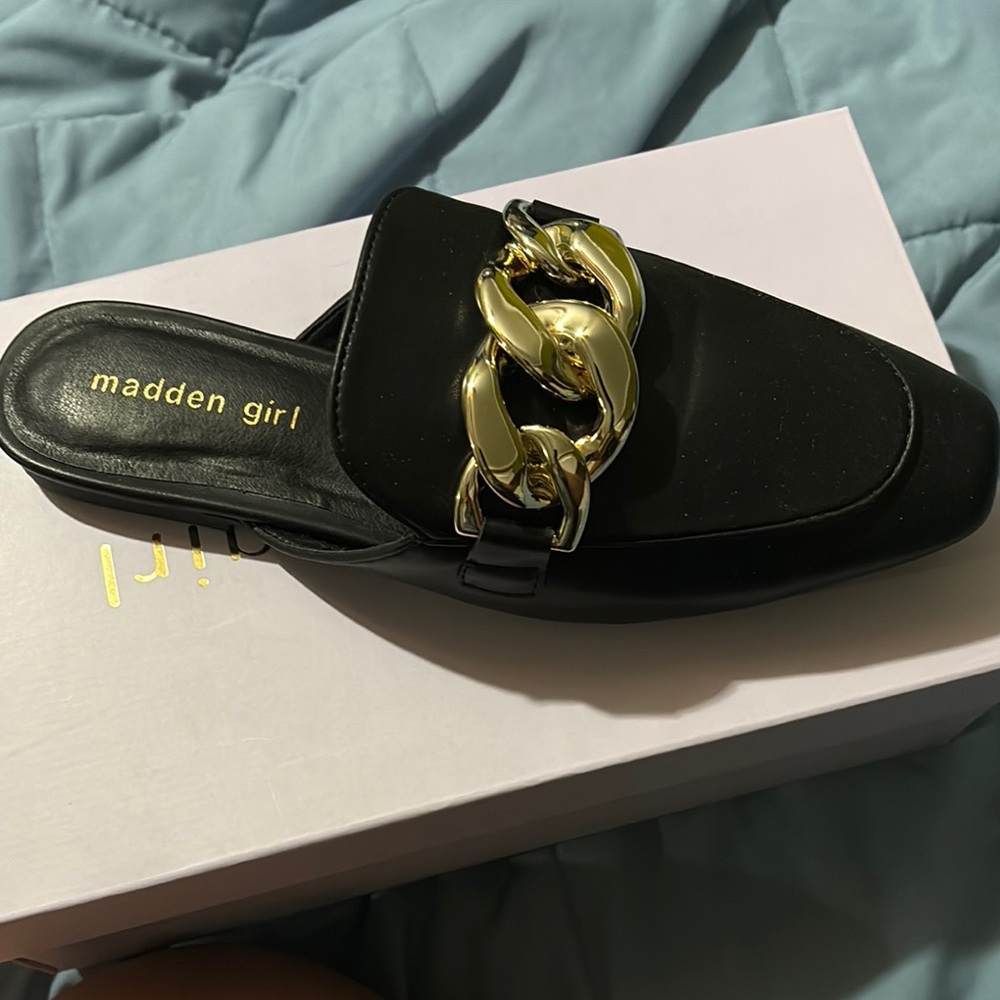 Madden Girl Black Slip-On Mule with Chunky Gold Chain